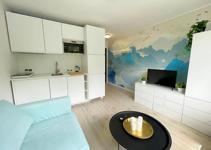 Batorego 18 - Blue - 450M Stacja Metra Pola Mokotowskie, 800M Biblioteka Narodowa, 20M Piekny Park Pola Mokotowskie, 800M Do Sgh - Wifi - Smart Tv - Good s