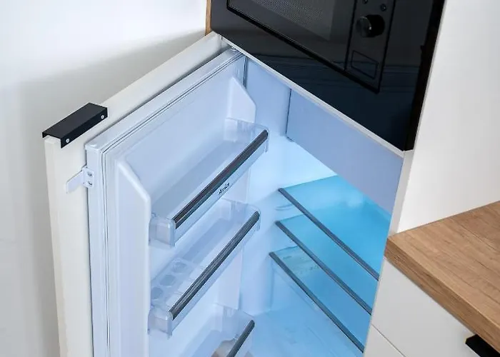 Sliska 3 - Studio - 100M Od Zlotych Tarasow Oraz 200M Od Dworca Centralnego, Piekny Widok Na Panorame Warszawy - Wifi - Smart Tv 55 Cali - Better Rental Warszawa, Polska
