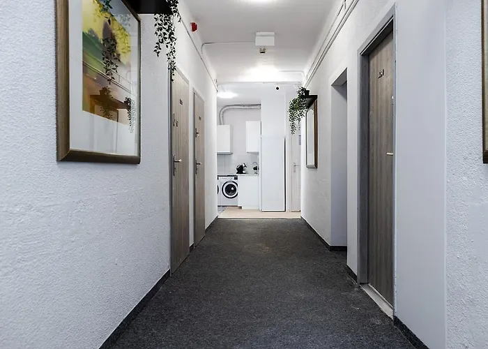 Unit Room In Hostel Solec50 By Metro Station Centrum Kopernika Elektrownia Powisle Stadion Narodowy