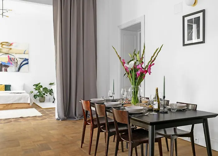 Oomph Koszyki Luxurious Apartments Warschau, Polen