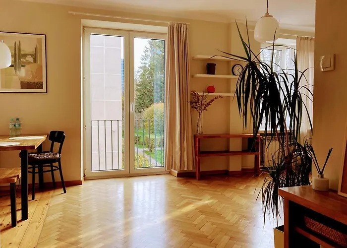 Elegant Apartment - City Center, Near Old Town Warszawa, Polska