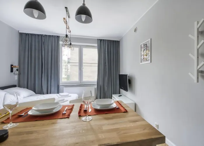 Apartament King Apart Dickensa Warszawa, Polska