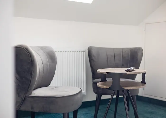 Aparthotel Esencja Warszawy Nowy Swiat By Bookinghost