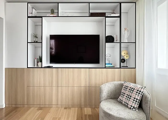 Stylowy apartament przy metrze Warszawa, Polska