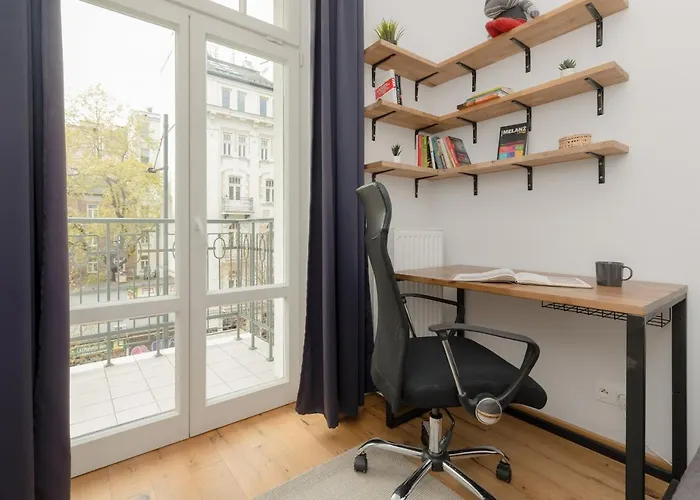Apartment With Balcony Warsaw'S Praga By Noclegi Renters, Polska