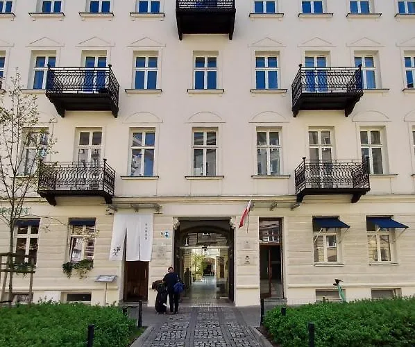 Warsaw Concierge Studio Koszykowa, Polska