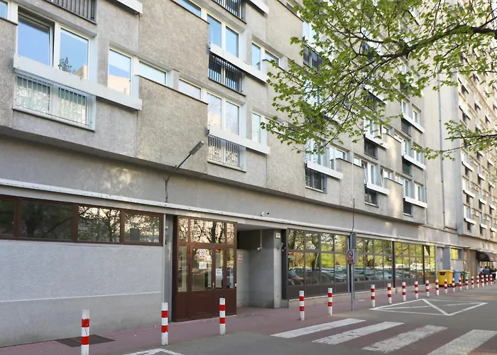 Falcon Apartment Center 3 Królewska Warszawa, Polska