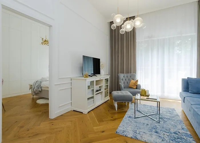 Woronicza Premium- Margo Apart Warszawa, Polska