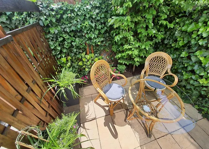 Apartamenty Dom Saski 10 Minut Od Centrum Warszawy Varsovia, Polonia