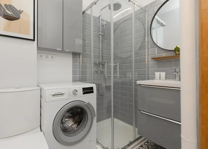Bright Apartment Kasprzaka Warsaw Wola Near Metro Station By Noclegi Renters, Polska
