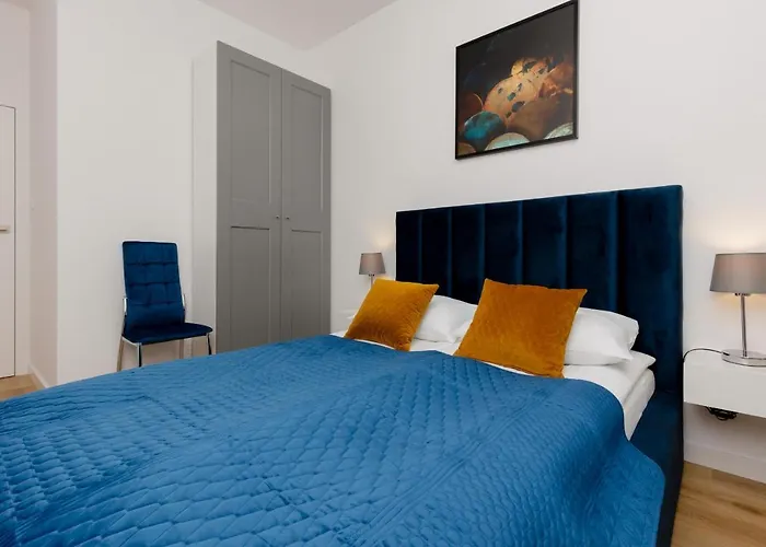 Apartment Avenue Solidarnosci On Wola By Noclegi Renters Варшава, Польща