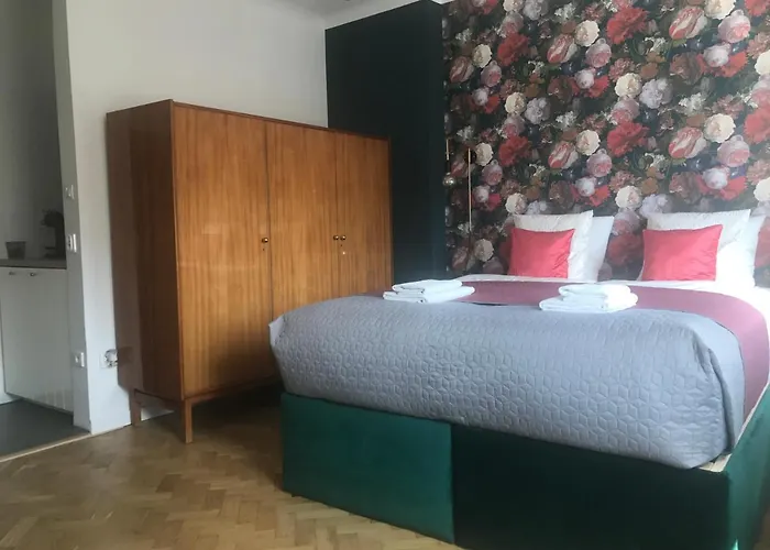 Apartament MOOD pl. Zbawiciela Warszawa, Polska