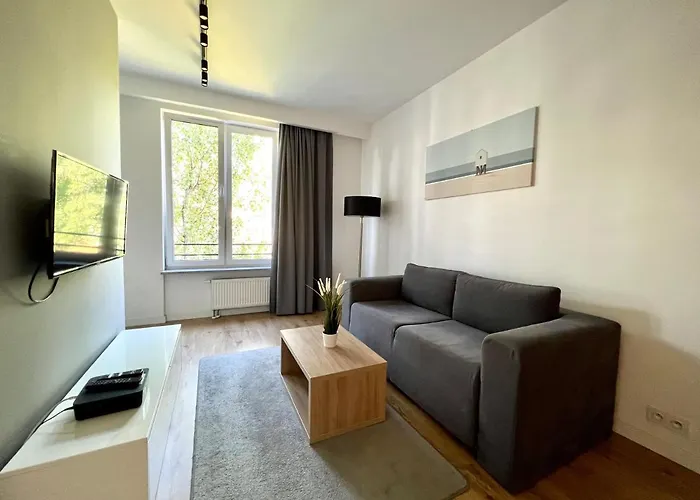 K22 Large Apart Slawinska 509 Warszawa, Polska