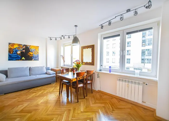 Charming Apt Next To Lazienki Park And City Center Варшава, Польща