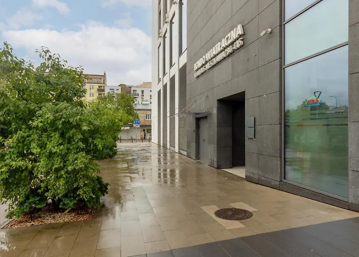 Rondo Wiatraczna Apartment with Parking by Noclegi Renters Warszawa, Polska
