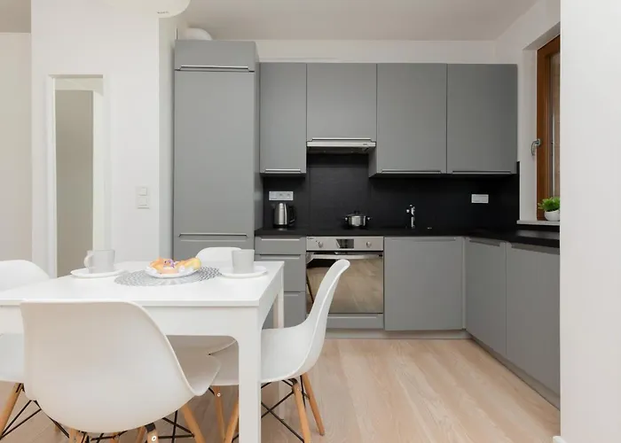 Beautiful Studio Pet-Friendly Warsaw Grzybowska By Noclegi Renters, Polska