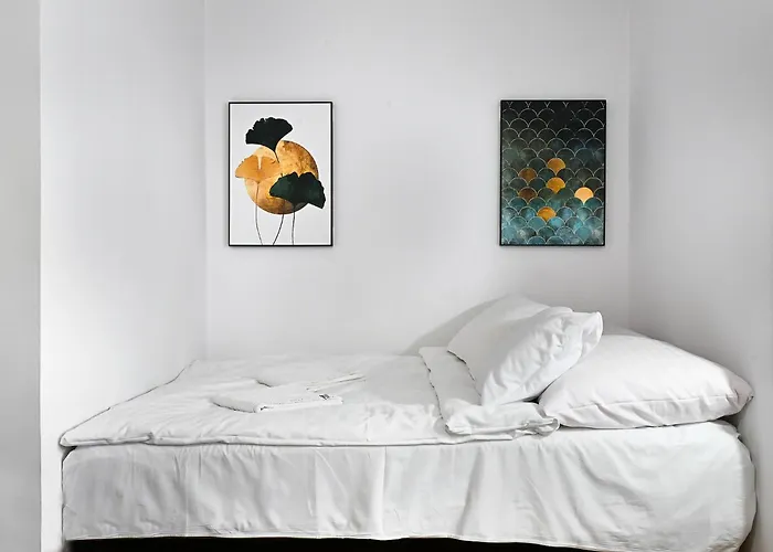 Апартаменти Flat In The Heart Of Historical Warsaw., Польща