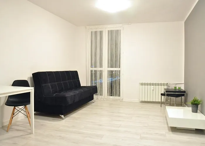 Nice And Comfy Studio Close To Old Town And Metro. Warszawa, Polska
