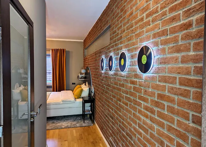 Bella Luna Luxury Suites - Chic Residence In Historic Square Warsaw, Poland