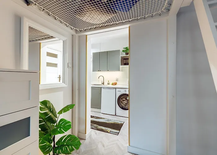 Historic Ghetto Wall Residence - Luxury Apartments By Central Station Varsavia, Polonia