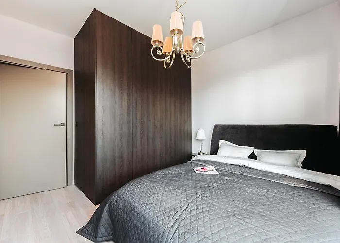 High Standard Close To The Center/Free Parking. Warszawa, Polska