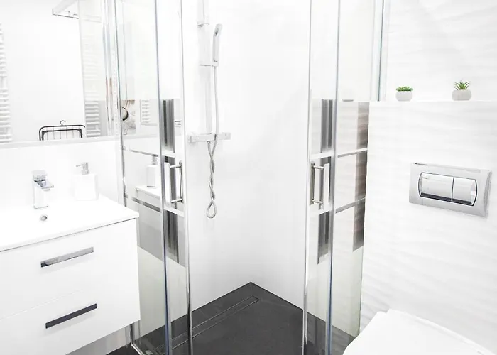 Lovely Studio Close To The Center. Free Parking Варшава, Польща
