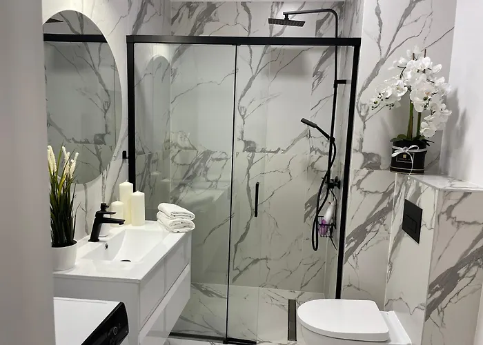 Airport Apartment Варшава, Польща