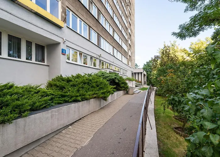Warm & Family Friendly Apartment With Balcony By Noclegi Renters