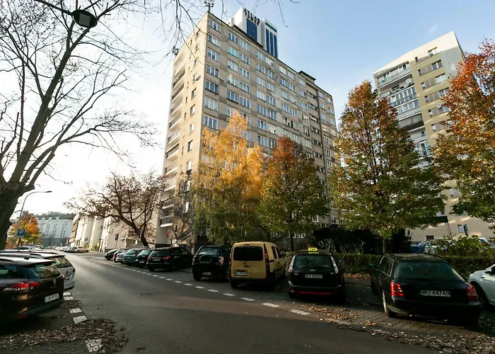 Nowogrodzka 78 - Apartament dla 4 osób - 200m od Szpitala Klinicznego na Lindleya - 1km do Dworca Centralnego - Wifi - Smart TV 45 cali