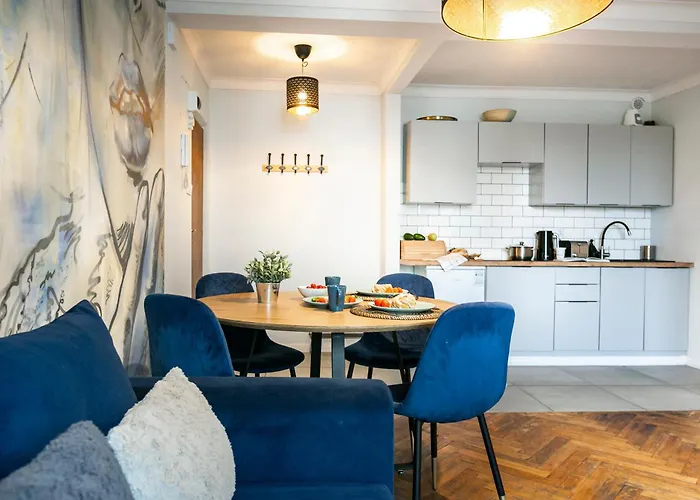Nowogrodzka 78 - Apartament dla 4 osób - 200m od Szpitala Klinicznego na Lindleya - 1km do Dworca Centralnego - Wifi - Smart TV 45 cali