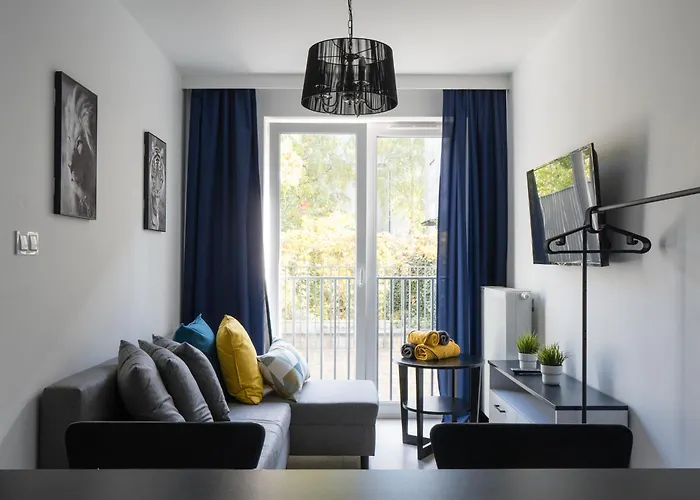 Apartament Smart Kamienica Grochów with free parking Warszawa, Polska