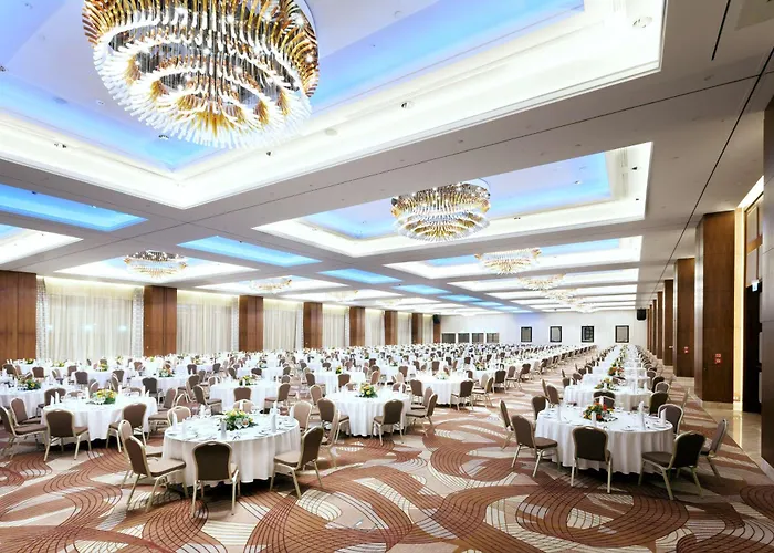 Doubletree By Hilton & Conference Centre Warsaw