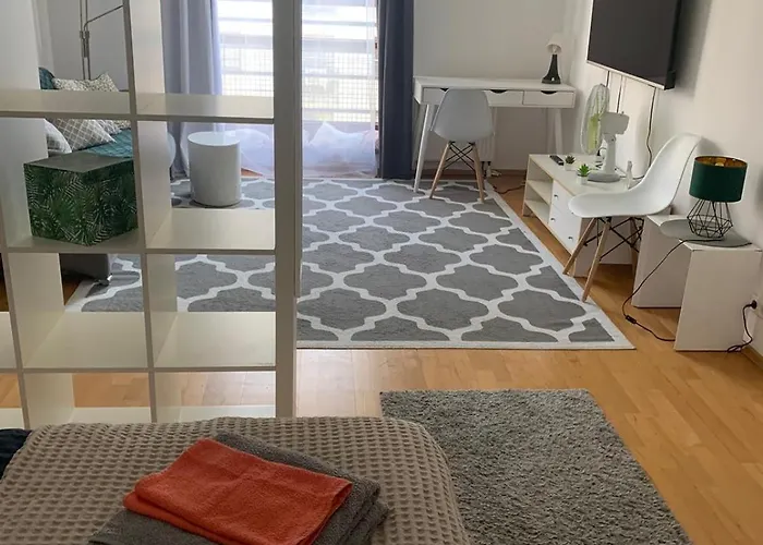 Apartament Francuska Pokoje Rooms Варшава, Польща