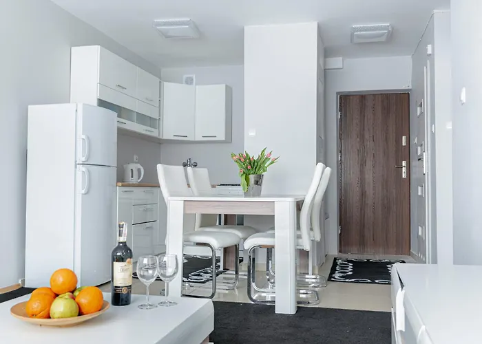 Comfy Flat In The City Center. Great View. Warszawa, Polska