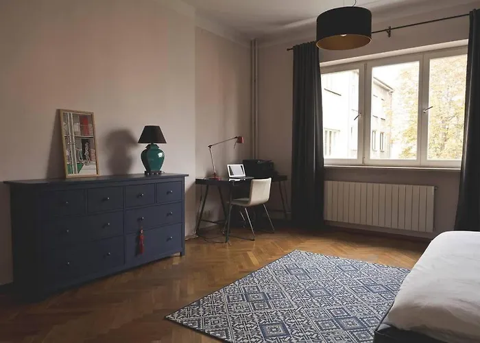 Home You Will Love - In The Green Heart Of Варшава, Польща