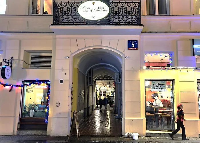 Chmielna 5 Rooms & Apartments
