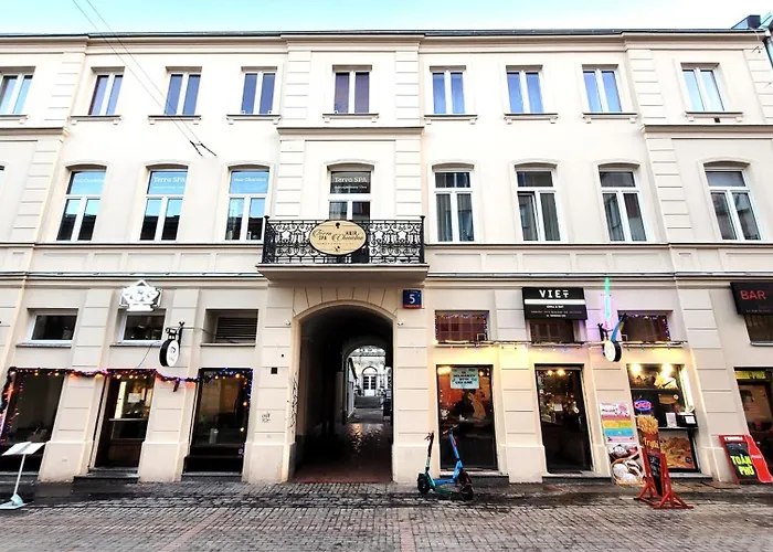 Chmielna 5 Rooms & Apartments