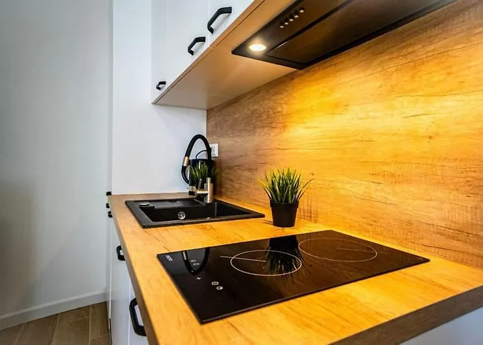 Lovely Apartment In Warszawa, Polska