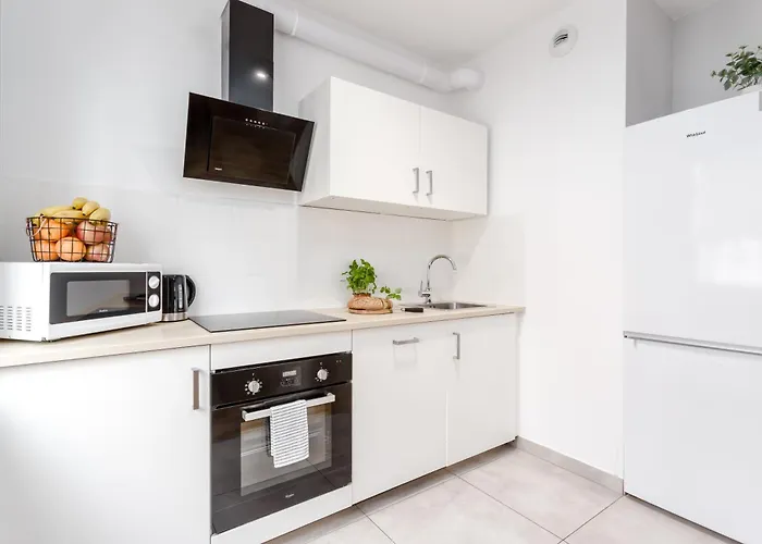 Warsaw City Apartments, Polonia