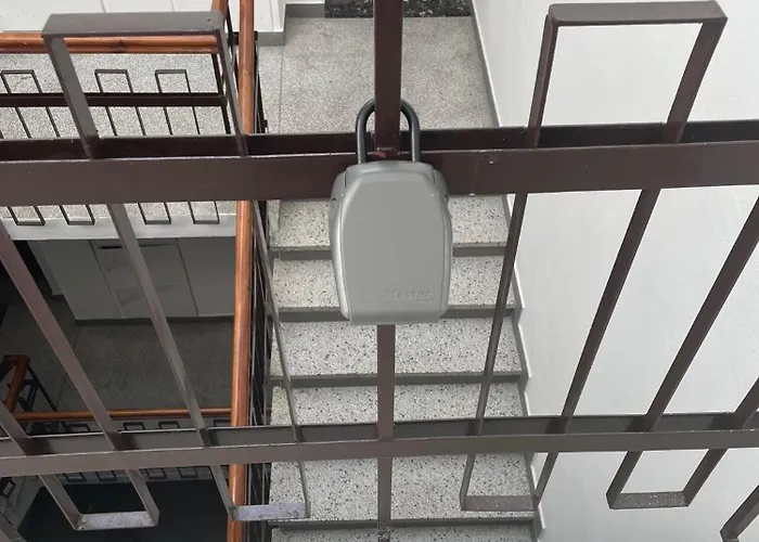 Apartament Kawalerka premium B 30m2 - po remoncie - nowa! Warszawa, Polska