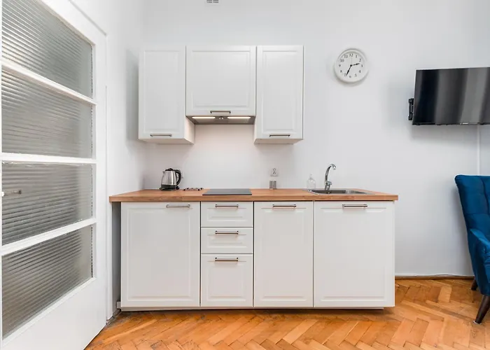 Nowy Świat 28 by Homeprime Warszawa, Polska