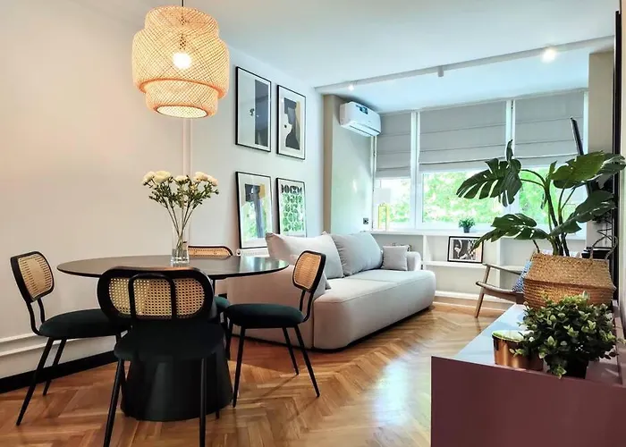 No. 8 / Nr 8 By Cooee Apartments Warszawa, Polska