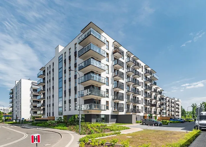 Przy Torach 3 by Homeprime Warszawa, Polska