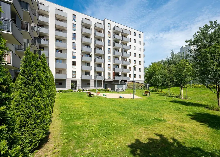 Wawrzyszewska 2-Bedroom Apartment by BookingHost Warszawa, Polska