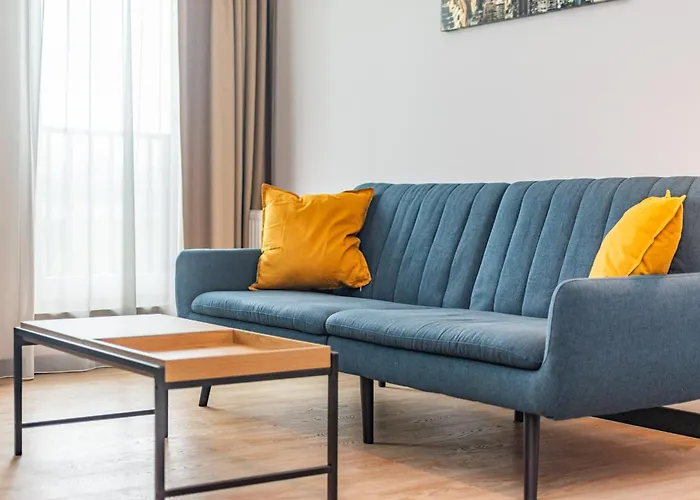 Zamoyskiego 37 By Homeprime Варшава, Польща