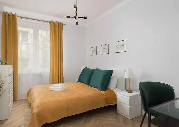 Chmielna Green Apartment By Bookinghost Варшава, Польща