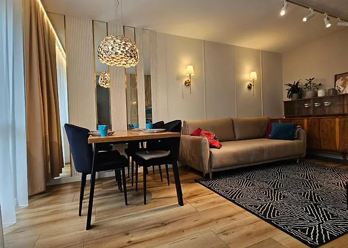 Apartament Metro Варшава, Польща