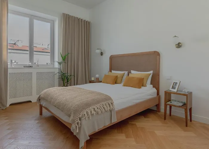 Apartment Nowy Świat 61 with parking Warszawa, Polska