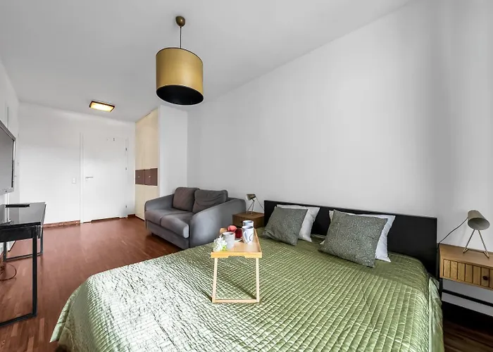 Warsaw Center Business Apt - Parking And Balcony - By Rentujemy, Polska