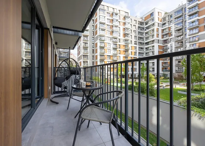 Piekne Studia Dla 3 Osob & Parking Warszawa By Noclegi Renters, Польща